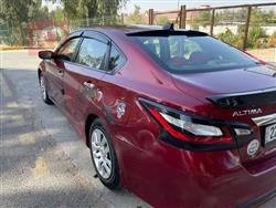 نيسان ألتيما